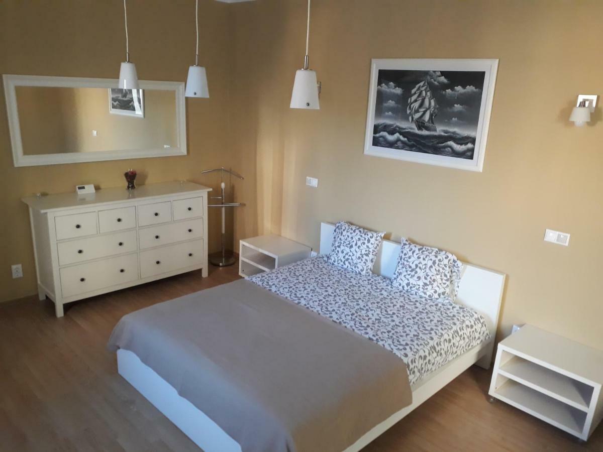 Garsoniera Mandrilor Apartment Slanic Ngoại thất bức ảnh